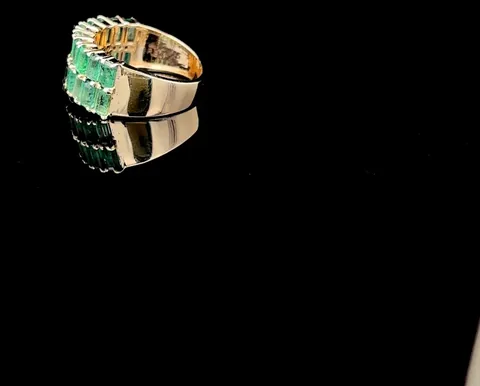 Emerald ring